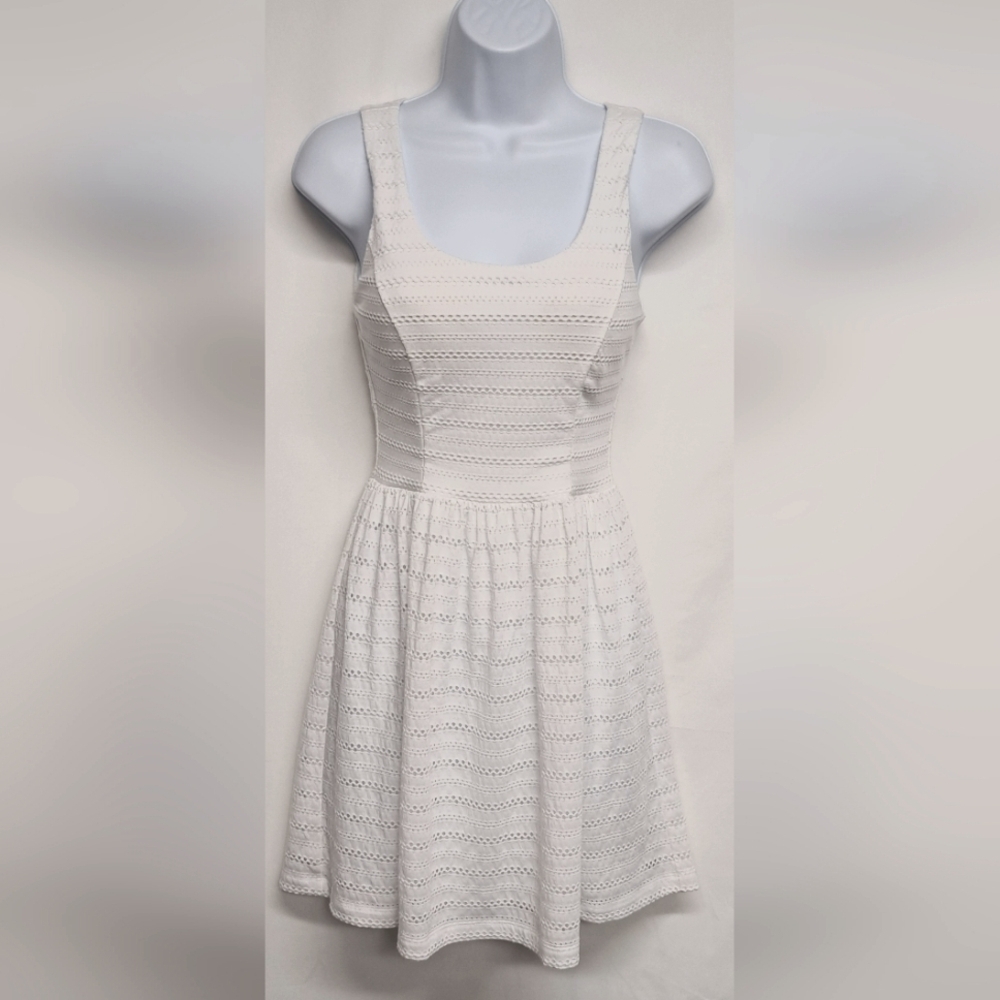 Candie's XS New Bright White Eyelet Dress Fit & Flare Padded Bra Open Back Lined